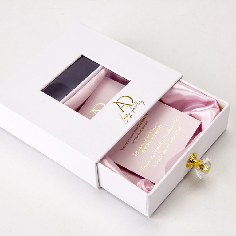 Wholesale Classic Retro Square Necklace Ring Valentine's Day Gift Packaging Printed LOGO Embossed - Image 7