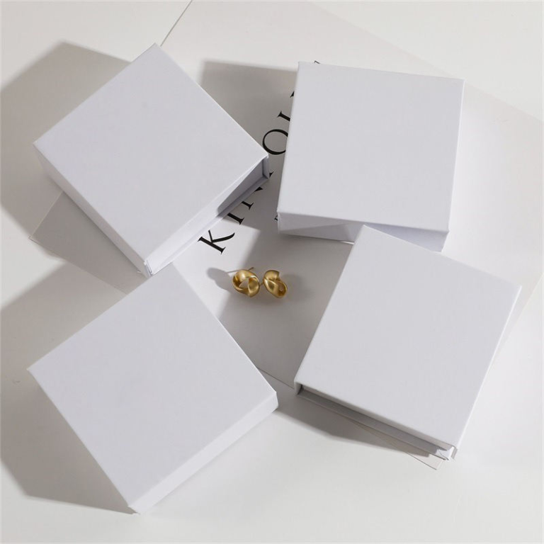 Custom Logo Flip up Gift Jewelry Box Printed Magnetic Jewelry Packaging - Image 3