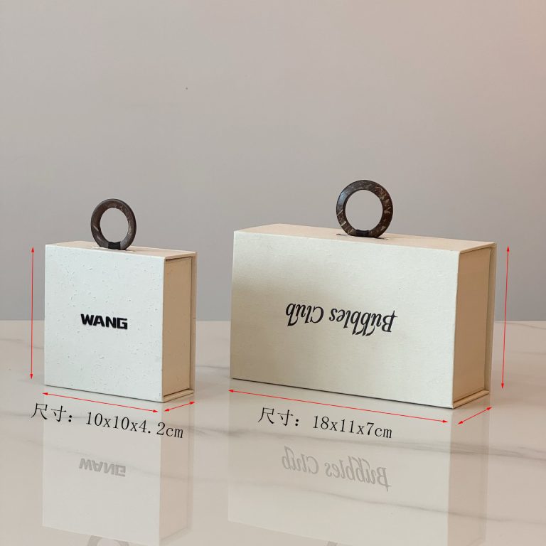 TikTok High-end magnetic closure packaging box for jewelry necklaces rings