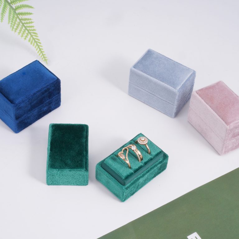 Luxury Custom Logo Small Portable Pu Leather Jewelery Ring Earring Necklace Storage Case Display Travel Jewelry Organizer Box - Image 3