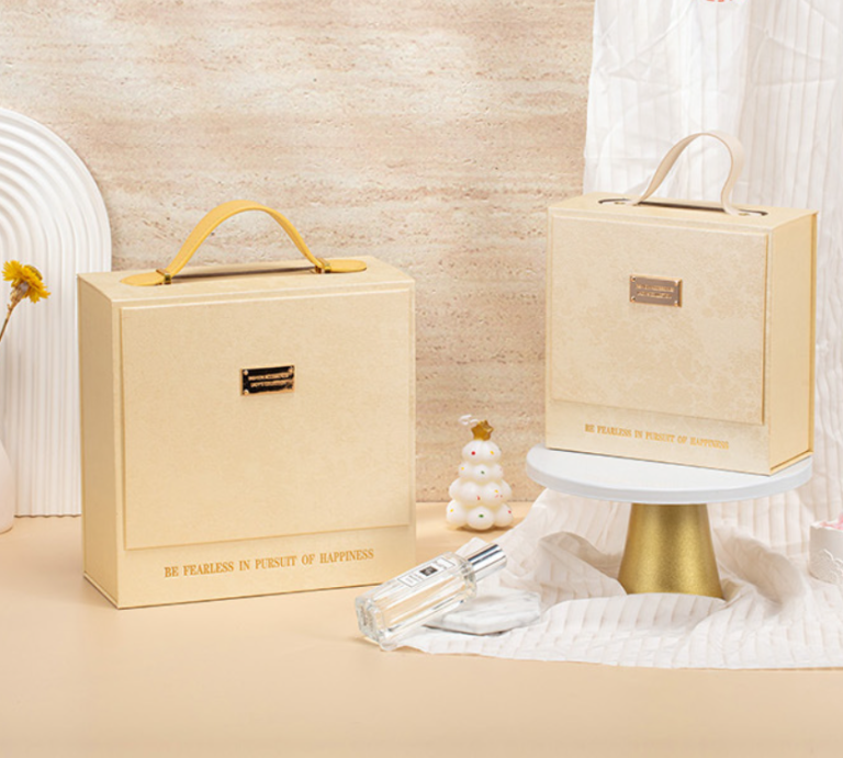 Custom Logo Luxury Eco Friendly Art Paper Magnetic Flap Lid Box Packaging Gift Box - Image 6