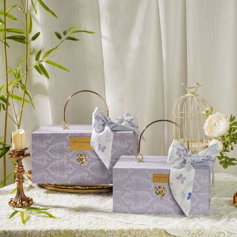 Luxury Packaging Black Box Magnetic Closure Package Rigid Satin Lined Gift Boxes - Image 4