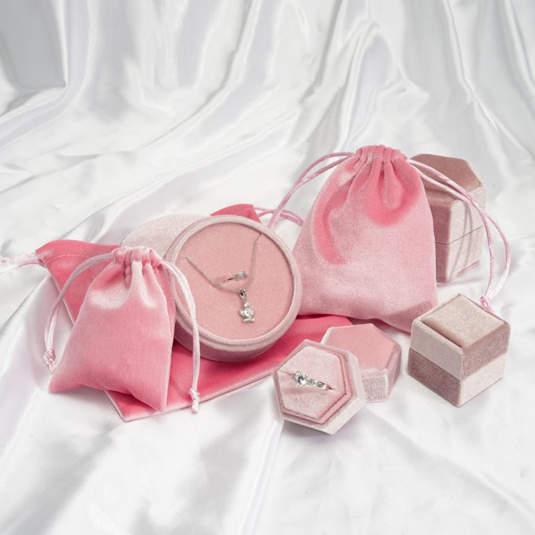 Luxury Wholesale Jewelry Gift Storage Case Small Necklace Earring Bracelet Ring Organizer Velvet Travel Jewelry Box Packaging - Image 2