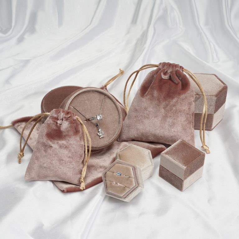 Luxury Wholesale Jewelry Gift Storage Case Small Necklace Earring Bracelet Ring Organizer Velvet Travel Jewelry Box Packaging - Image 5